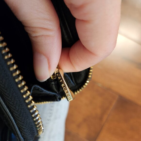 Tory Burch black leather wristlet - Picture 8 of 9